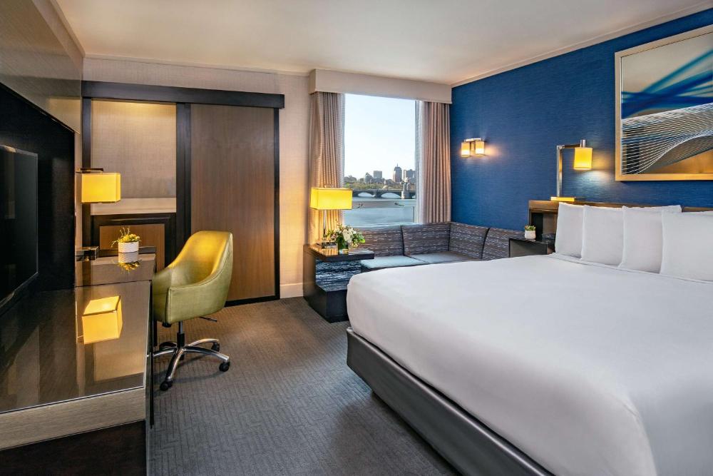 One Bedroom Suite - King interior